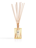 Ambre Cade otthonillat